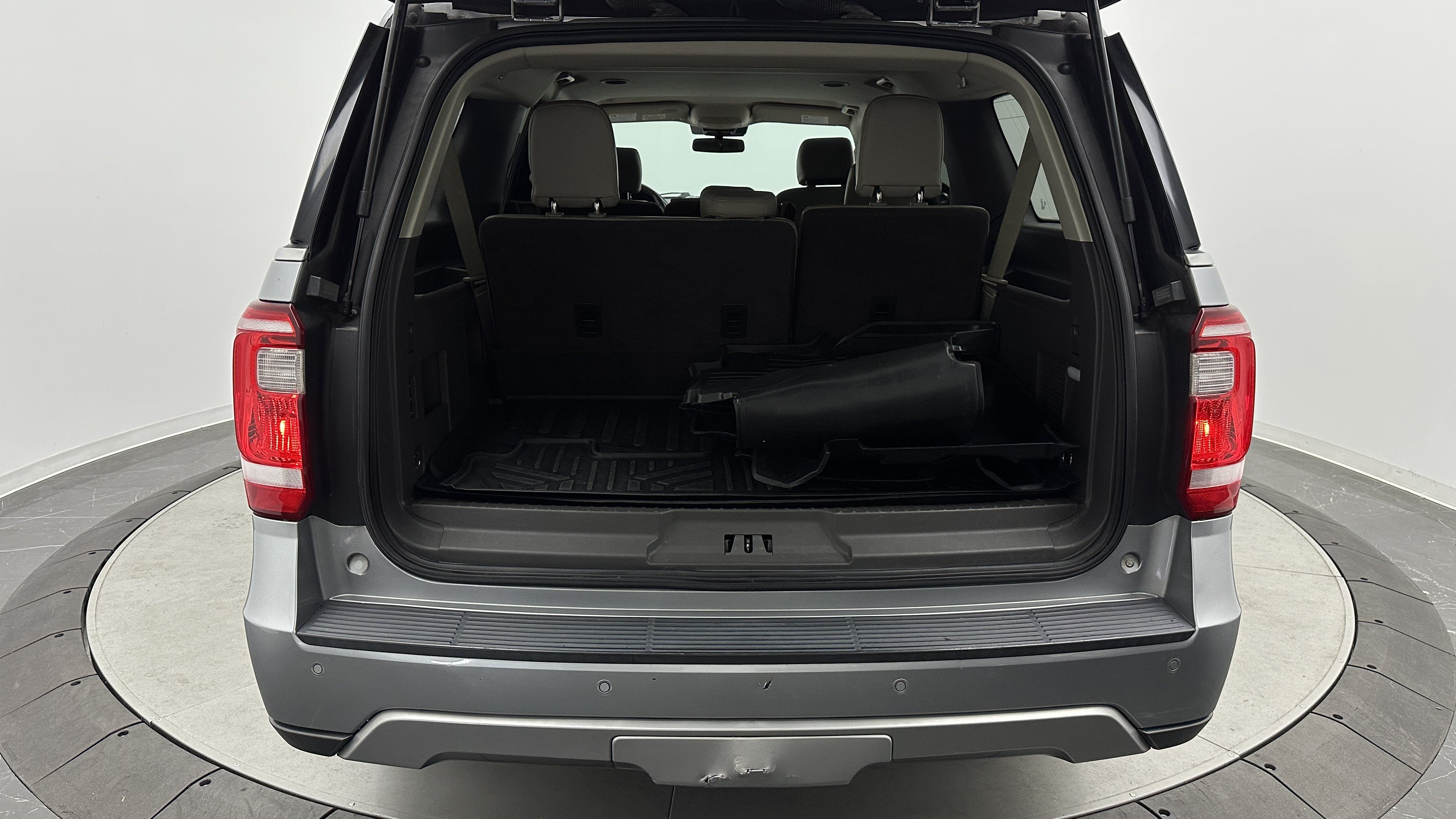 Used 2020 Ford Expedition Max XLT RWD image 33