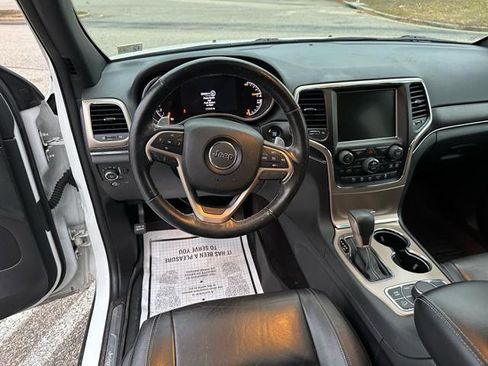 Used 2016 Jeep Grand Cherokee Limited image 29