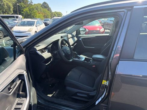 Used 2020 Toyota RAV4 LE w/ All Weather Liner Package AWD/4WD image 10