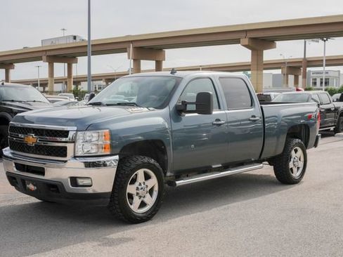 Used 2012 Chevrolet Silverado 2500 LTZ w/ LTZ Plus Package AWD/4WD image 19