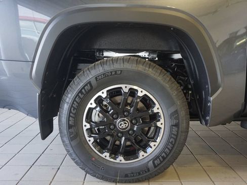 New 2026 Toyota Tundra SR5 AWD/4WD image 32