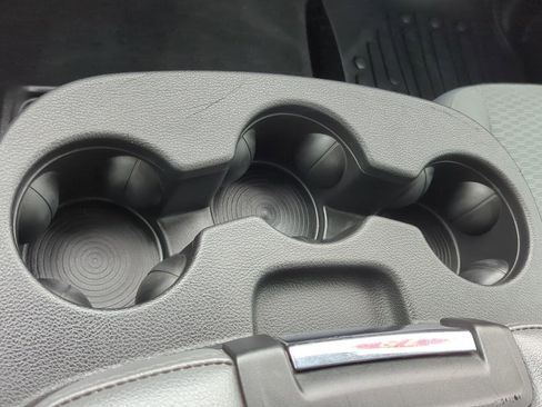 Used 2018 RAM 2500 SLT w/ Luxury Group image 27