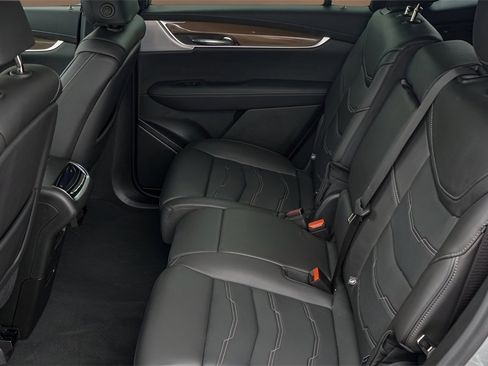 New 2025 Cadillac XT6 Premium Luxury w/ Platinum Package image 21