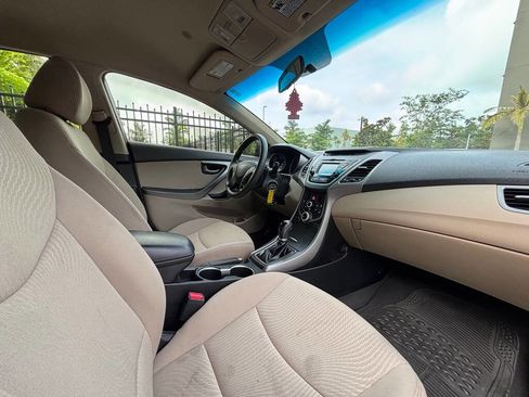Used 2015 Hyundai Elantra SE w/ Option Group 02 image 15