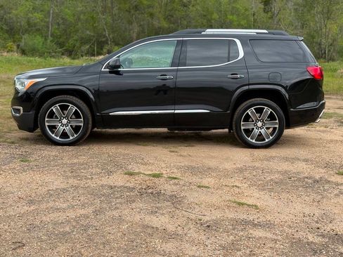 Used 2018 GMC Acadia Denali FWD image 2