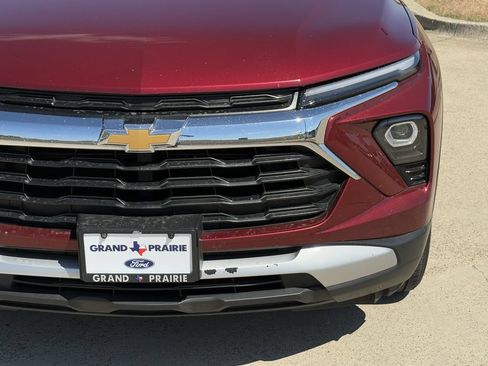 Used 2025 Chevrolet TrailBlazer LT AWD/4WD image 10