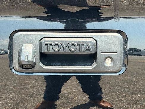 Used 2021 Toyota Tacoma TRD Sport AWD/4WD image 37