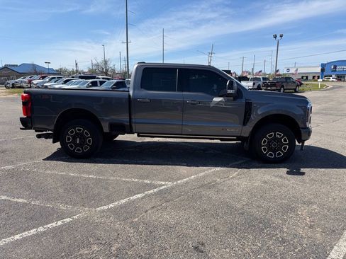 Used 2025 Ford F250 Platinum AWD/4WD image 6