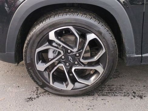 Certified 2024 Chevrolet Trax RS w/ Driver Confidence Package FWD image 31
