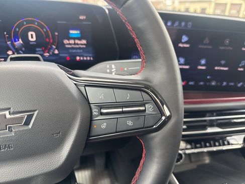 Used 2024 Chevrolet Traverse RS w/ LPO, Floor Liner Package AWD/4WD image 35