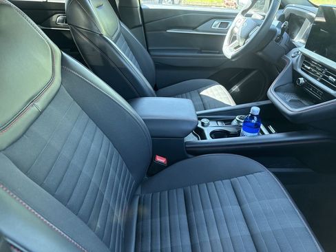 Used 2025 Ford Explorer ST-Line w/ Premium Package image 12