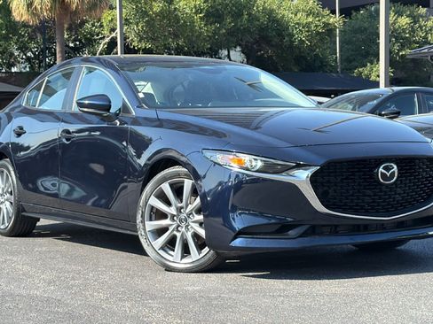 Used 2025 MAZDA MAZDA3 s FWD image 2