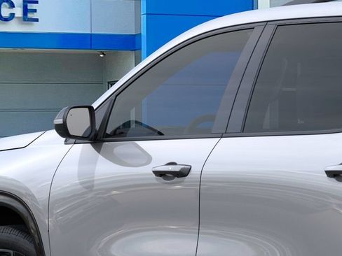 New 2026 Chevrolet Traverse RS FWD image 12