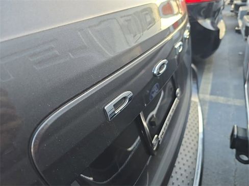 Used 2020 Dodge Grand Caravan SXT image 7