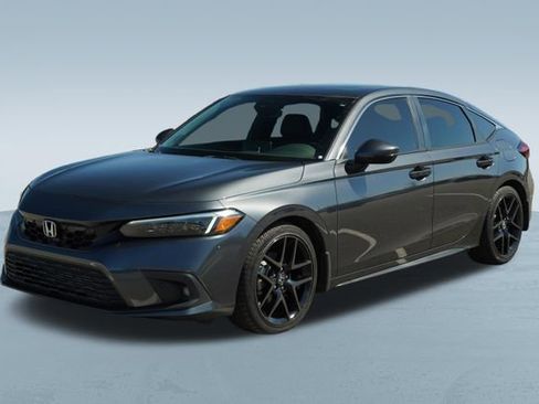 Used 2024 Honda Civic Sport Touring image 3