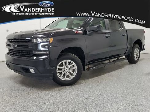 Used 2021 Chevrolet Silverado 1500 RST image 1