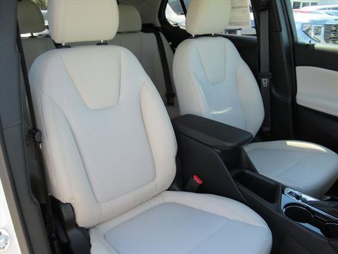 New 2026 Buick Encore GX Preferred w/ Comfort Package FWD image 9
