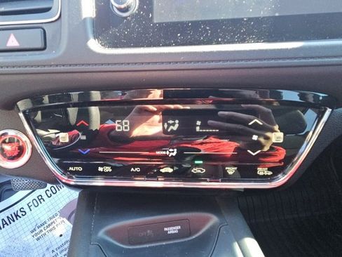 Certified 2022 Honda HR-V EX image 21