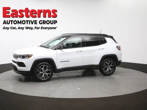 Used 2025 Jeep Compass Limited AWD/4WD image 57