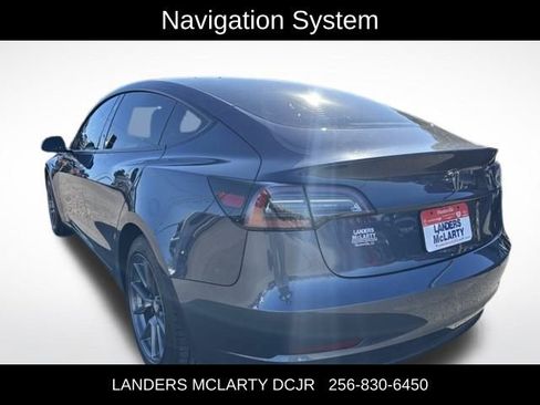 Used 2022 Tesla Model 3 image 4
