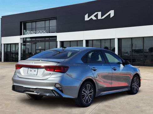 Certified 2022 Kia Forte GT-Line image 5