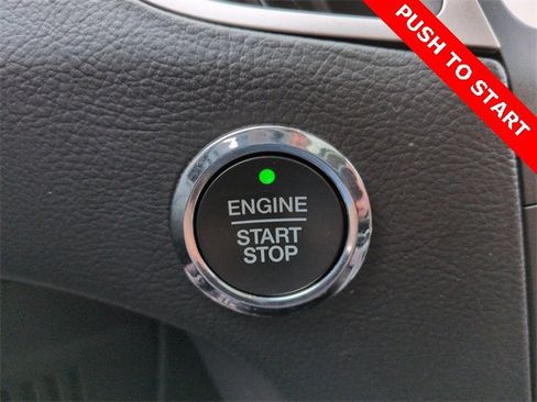 Used 2018 Ford Edge SEL w/ Equipment Group 201A image 17