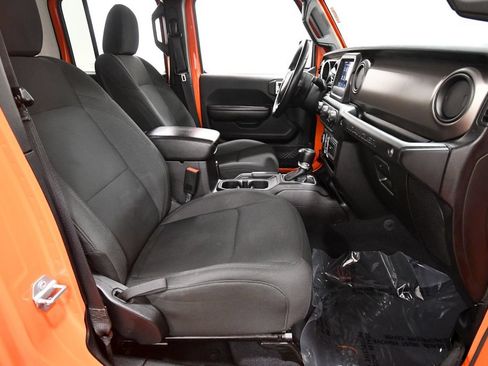 Used 2018 Jeep Wrangler Unlimited Sport S AWD/4WD image 17