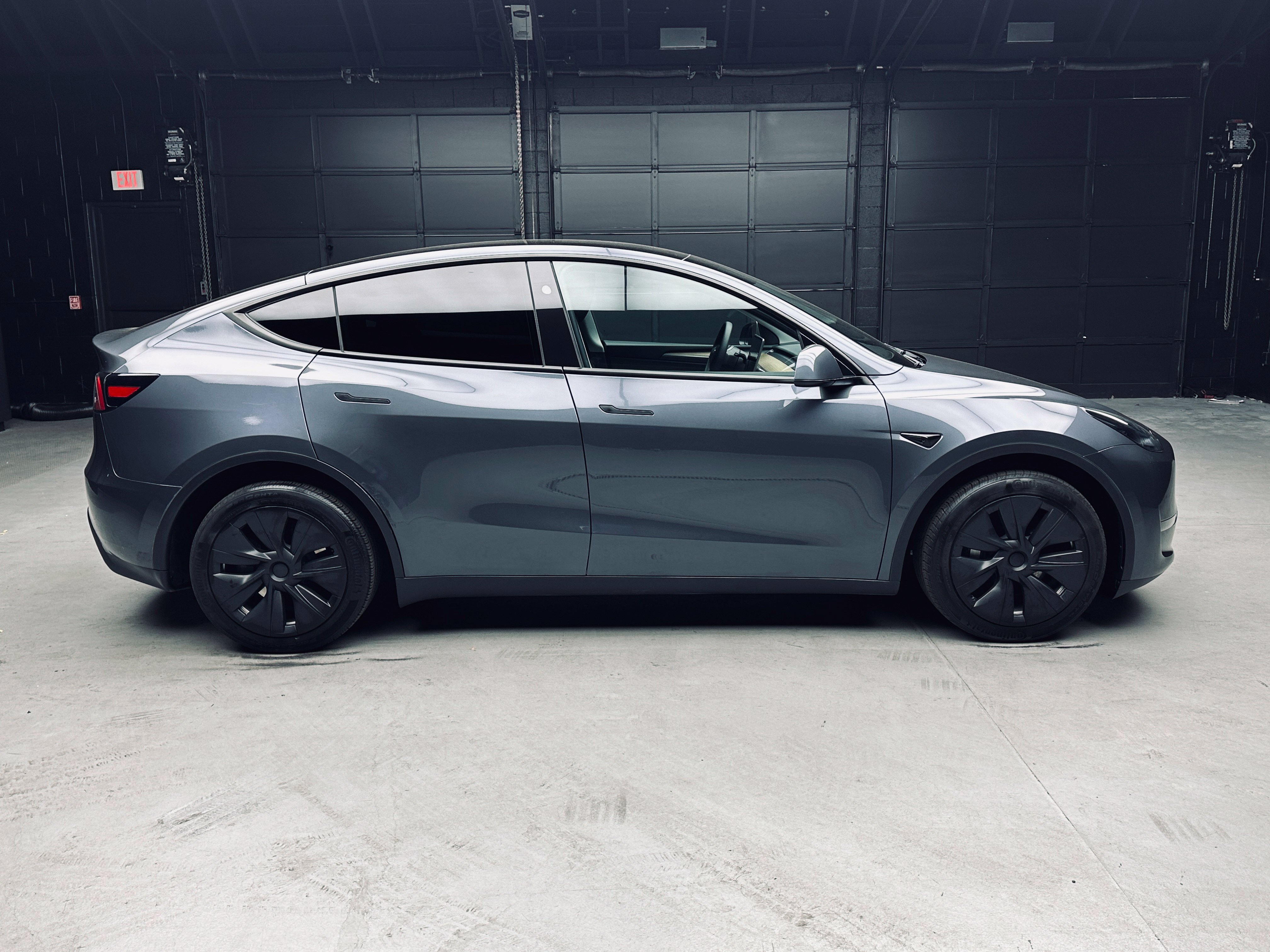 Used 2023 Tesla Model Y Long Range AWD/4WD image 8
