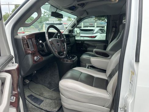 Used 2016 GMC Savana 2500 RWD image 35