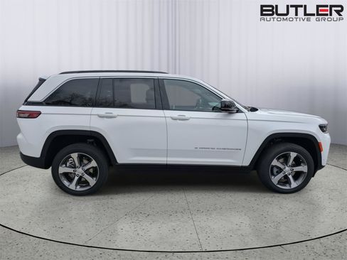 New 2026 Jeep Grand Cherokee Limited AWD/4WD image 7