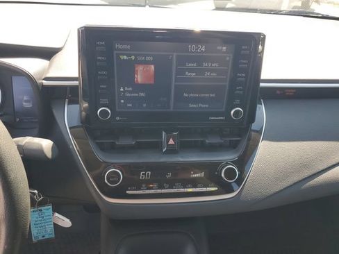Used 2022 Toyota Corolla LE FWD image 15