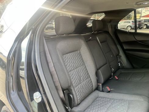 Used 2020 Chevrolet Equinox LT image 22