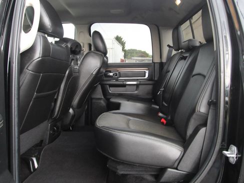 Used 2015 RAM 2500 Laramie AWD/4WD image 11
