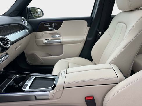 New 2026 Mercedes-Benz GLB 250 250 SUV image 24