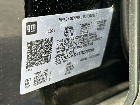 Used 2026 Chevrolet Suburban LT w/ Comfort Package RWD image 36