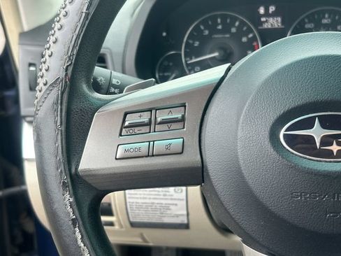 Used 2011 Subaru Legacy 2.5i AWD/4WD image 17