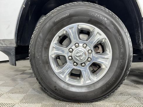 Used 2024 RAM 2500 Big Horn image 9