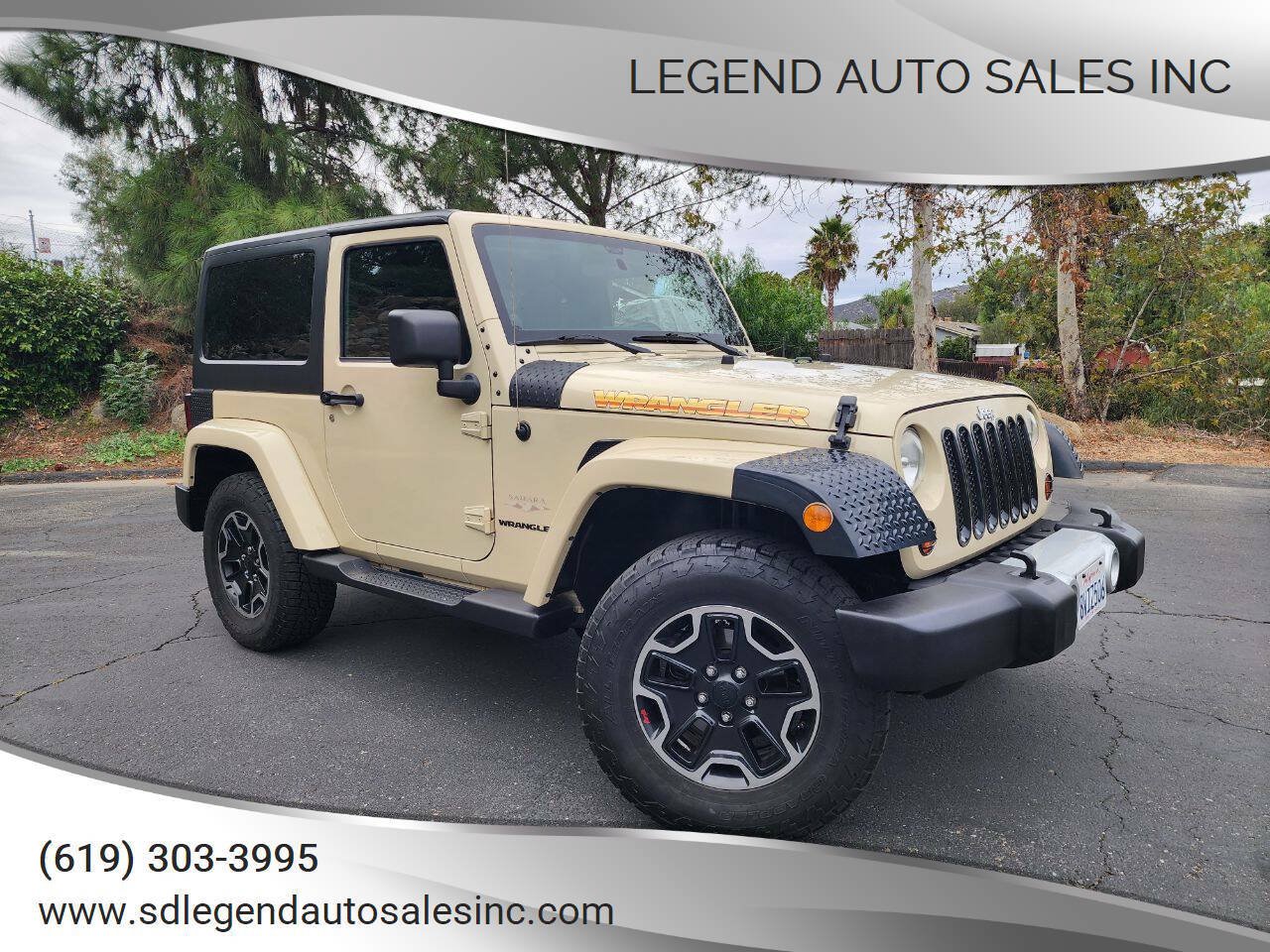 Used 2011 Jeep Wrangler Sahara w/ Dual Top Group AWD/4WD image 1