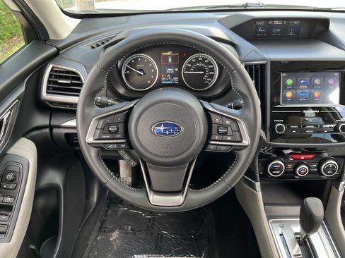 Used 2024 Subaru Forester Premium AWD/4WD image 16