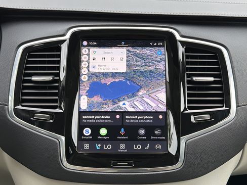 Used 2025 Volvo XC90 B6 Ultra w/ Protection Package Premier AWD/4WD image 18
