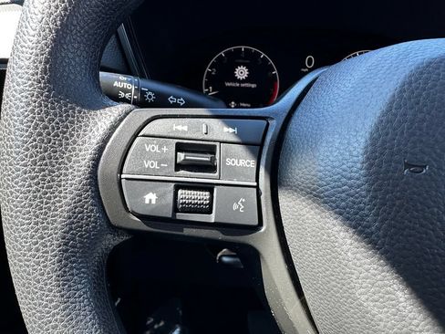 Certified 2025 Honda CR-V EX image 31