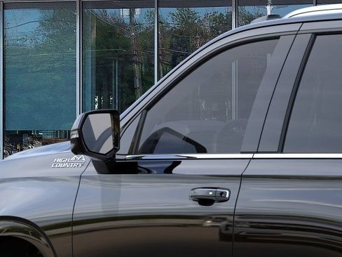 New 2026 Chevrolet Tahoe High Country AWD/4WD image 12