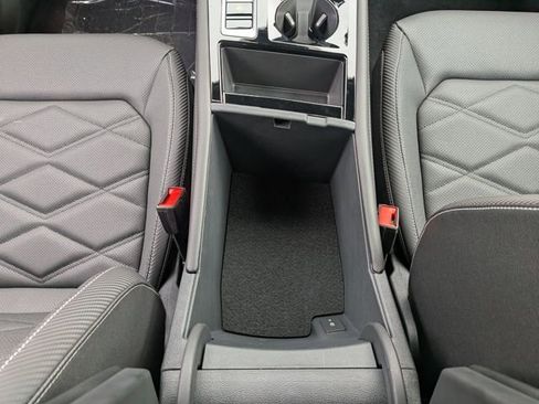 New 2026 Volkswagen Atlas Cross Sport SE AWD/4WD image 19