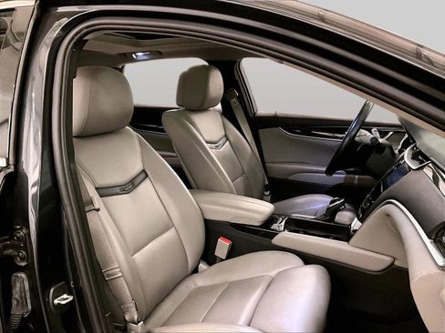 Used 2013 Cadillac XTS Luxury w/ Driver Awareness Package AWD/4WD image 8