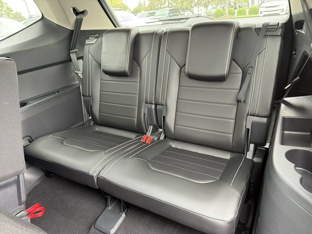 New 2025 Volkswagen Atlas SEL AWD/4WD image 14