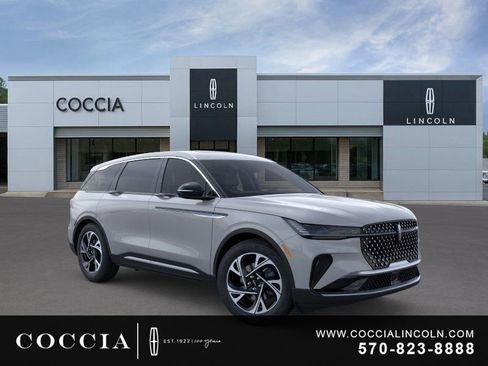 New 2026 Lincoln Nautilus Premier w/ Equipment Group 102A AWD/4WD image 7