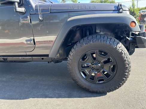 Used 2017 Jeep Wrangler Unlimited Sport AWD/4WD image 12