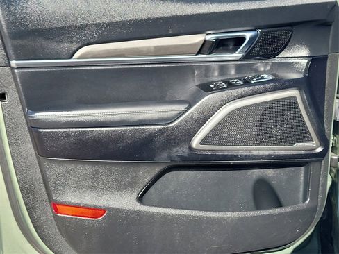 Used 2023 Kia Telluride EX X-Line image 6