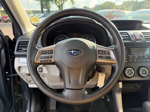 Used 2014 Subaru Forester 2.5i AWD/4WD image 11
