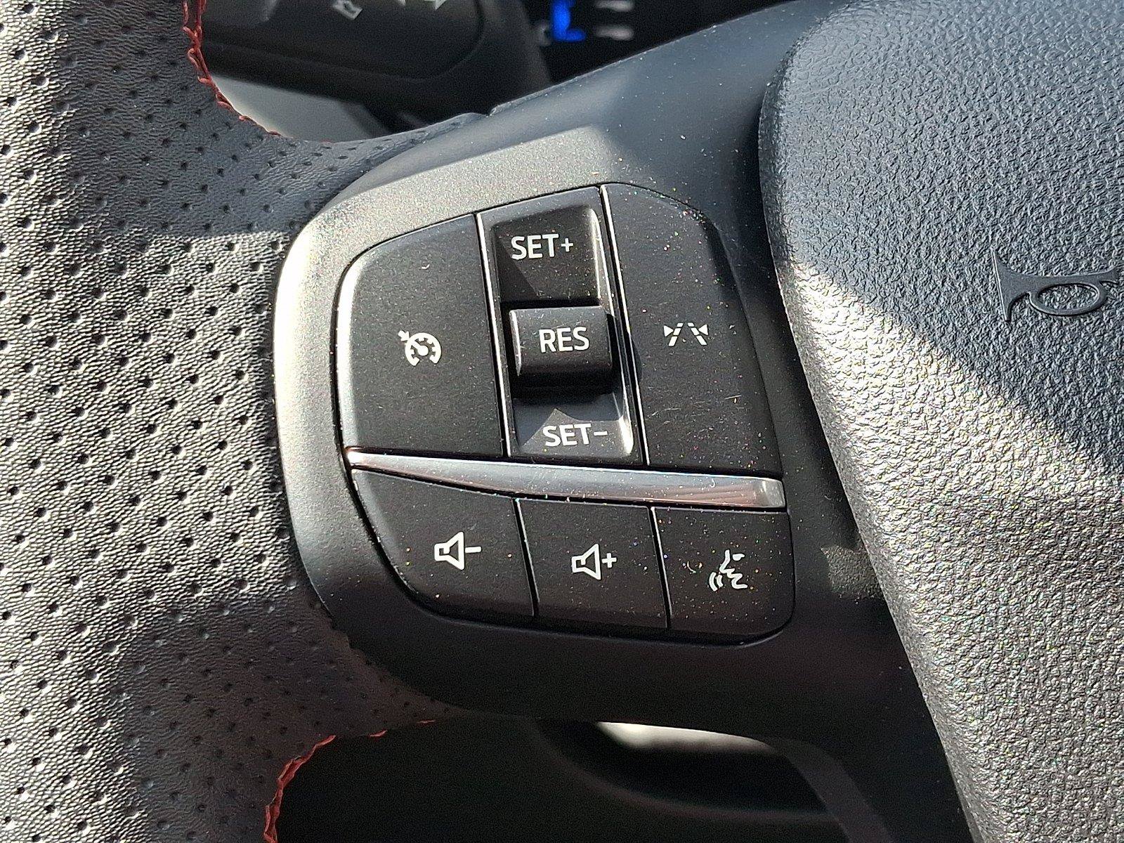 Used 2023 Ford Escape ST-Line AWD/4WD image 23